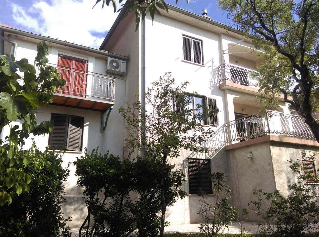 Apartments Nikola Сень Екстер'єр фото